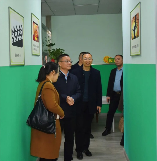 26de9b04874449fdaf50e28e7ee9ebeb.jpg
