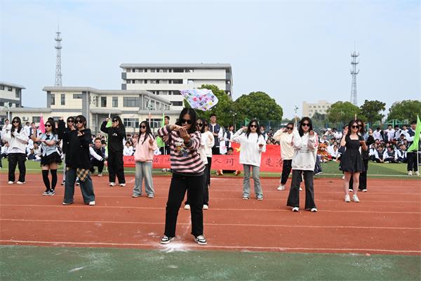 d8d46affb5474cd5b0e86c1626b1295b.jpg